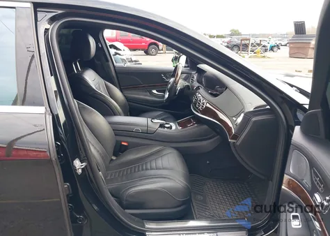 2019 Mercedes-Benz S 560 4Matic z USA, uszkodzony, nr VIN WDDUG8GB2KA449542